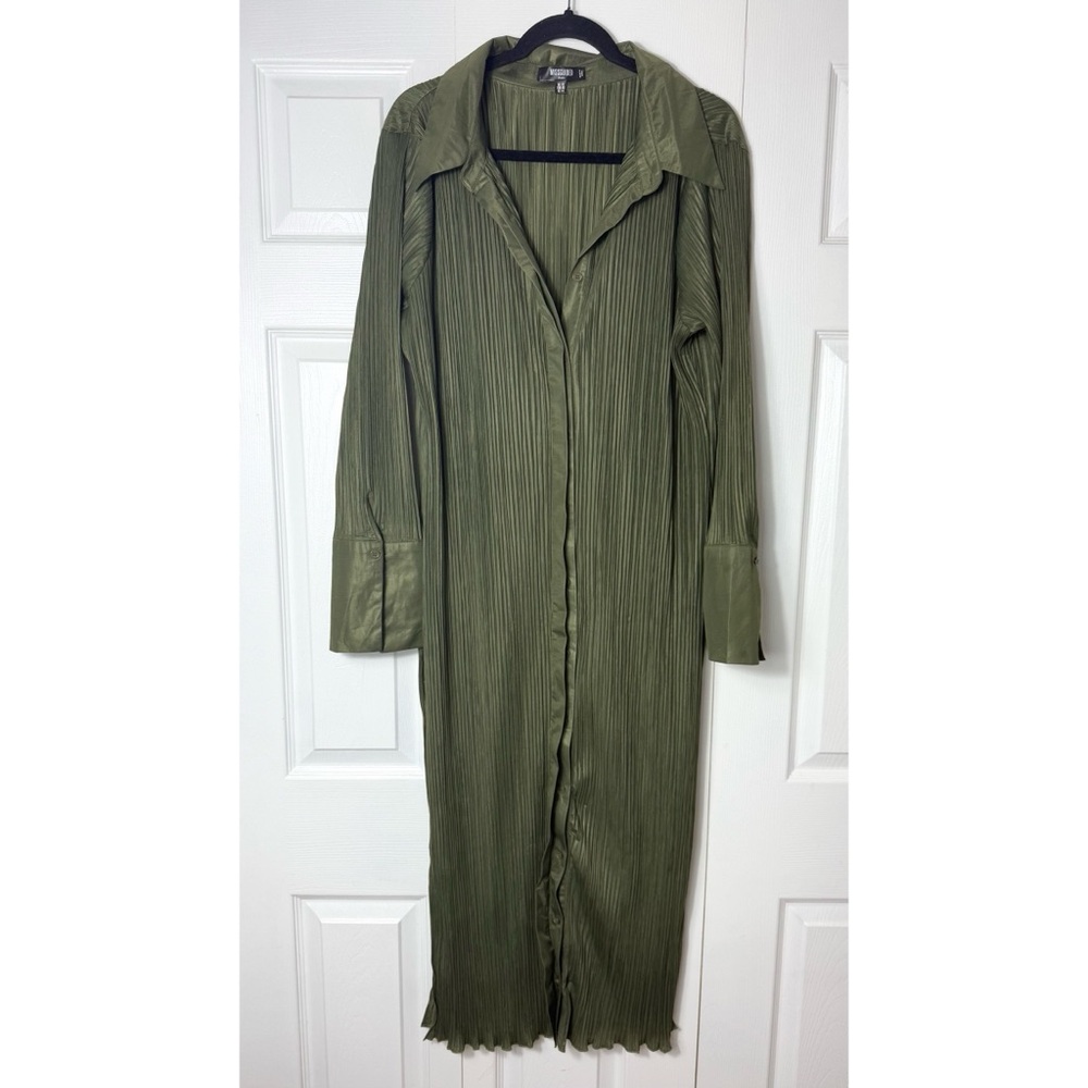 Missguided Olive Green Plissé Button Front Shirt Midi Dress Size 14 XL - Picture 2 of 6